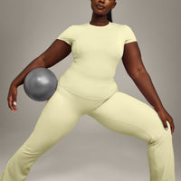 Mellow™ Motion Crew Neck Top | Pastel Yellow