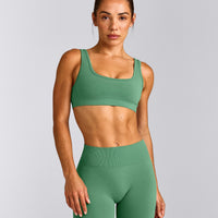 EffortlessLift™ Seamless Square Neck Sports Bra | Frosted Emerald