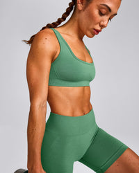 EffortlessLift™ Seamless Square Neck Sports Bra | Frosted Emerald