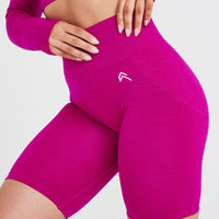 Effortless Seamless Cycling Shorts with White Logo | Fuchsia